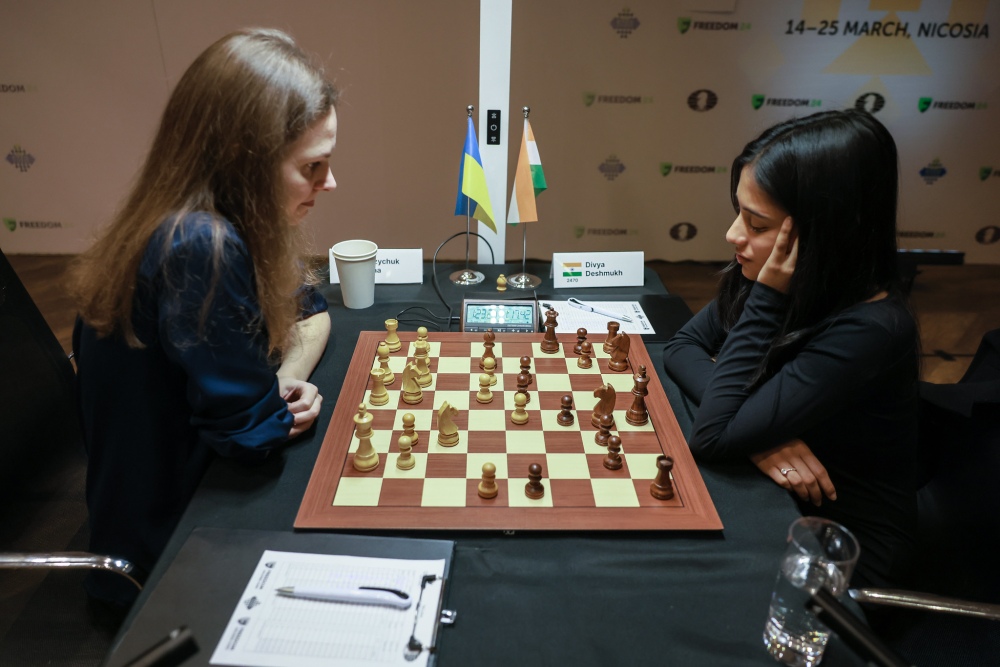 Anna Muzychuk & Jiner Lead