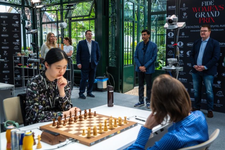 Zhu Jiner and Tan Zhongyi Shine in Round 6 of FIDE Women’s Grand Prix
